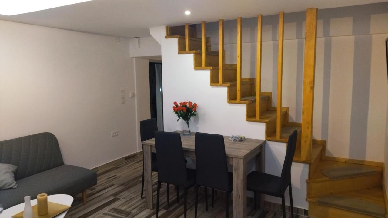 Вілла Vikou House Gyri Екстер'єр фото